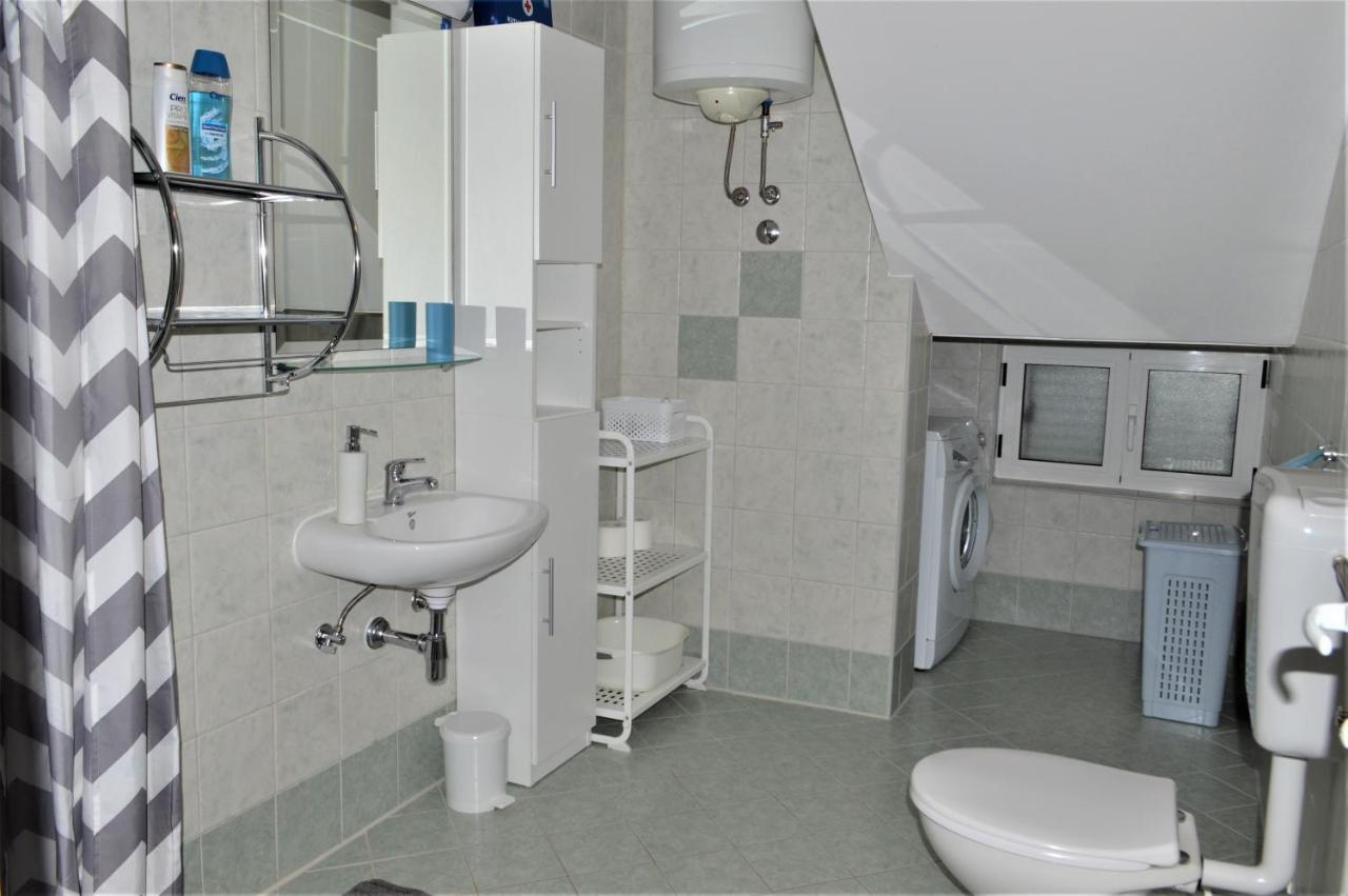 Apartman Luka Kastela Exterior photo